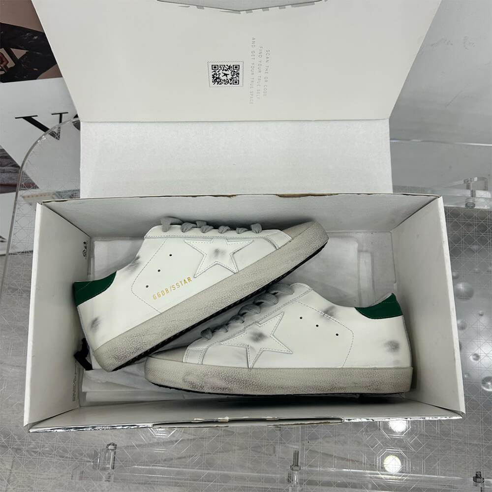 Golden Goose Sneakers