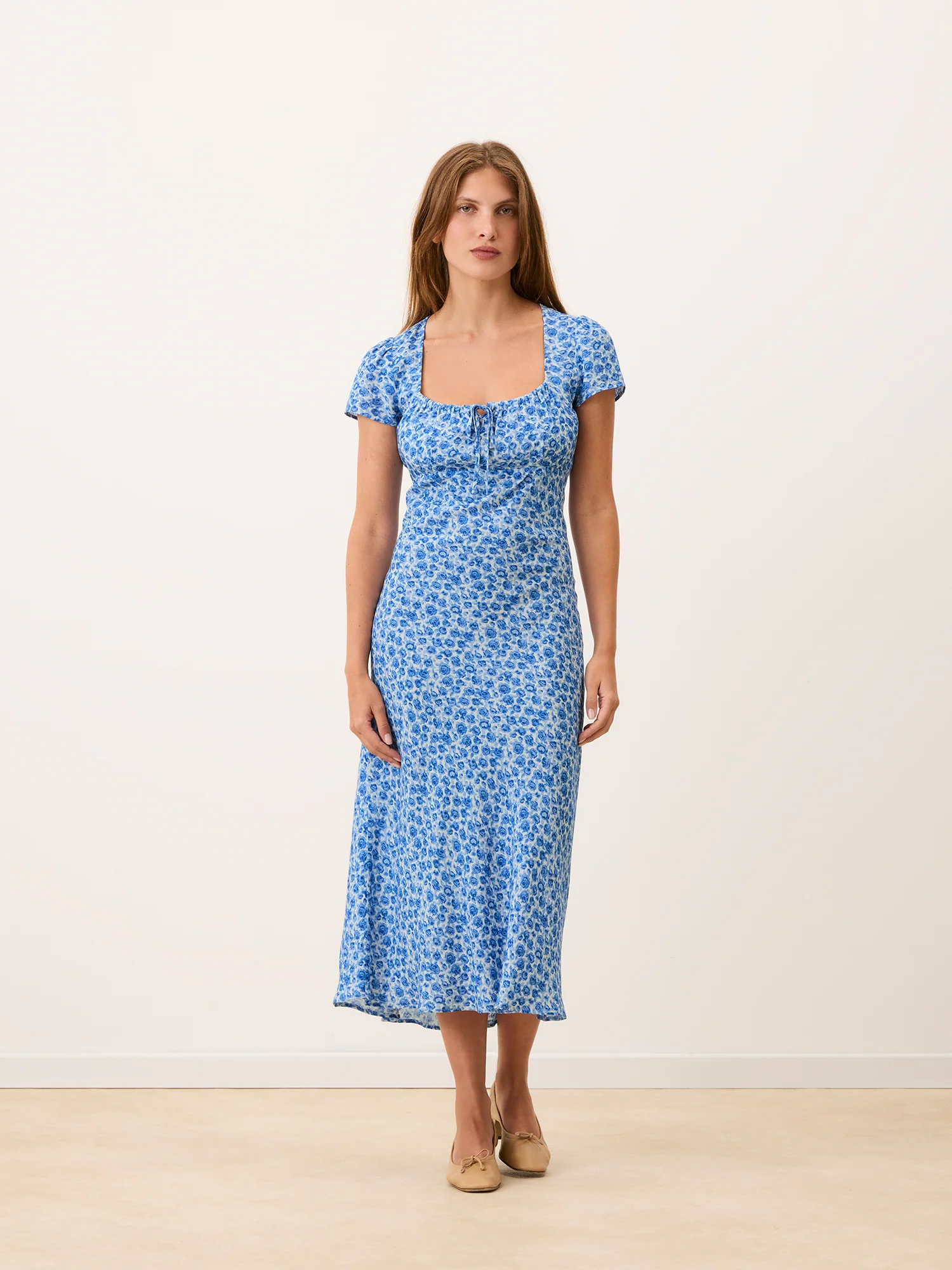 Robe INES