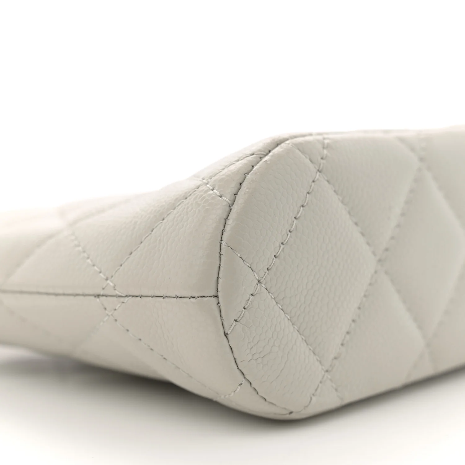 Caviar Quilted Classic Clutch With Chain Light Grey