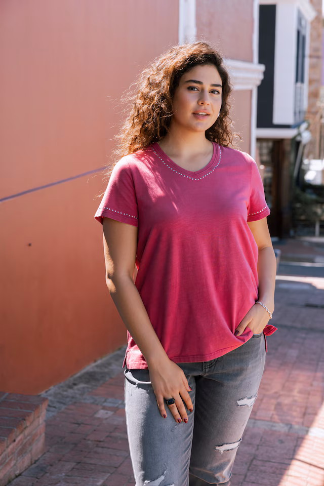 Distressed Stretch Fit Boyfriend Jeans