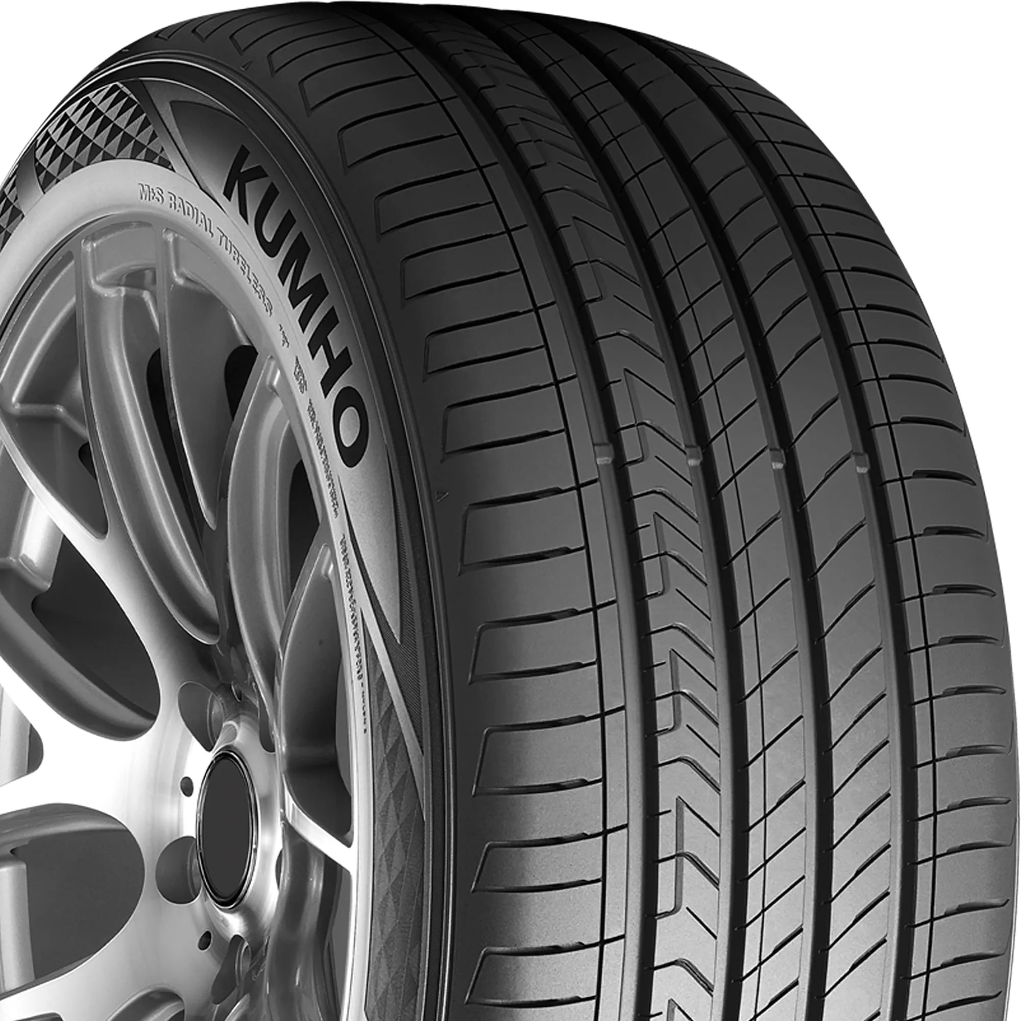 Kumho Majesty 9 Solus TA91 UHP 235/45R18 94V Passenger Tire