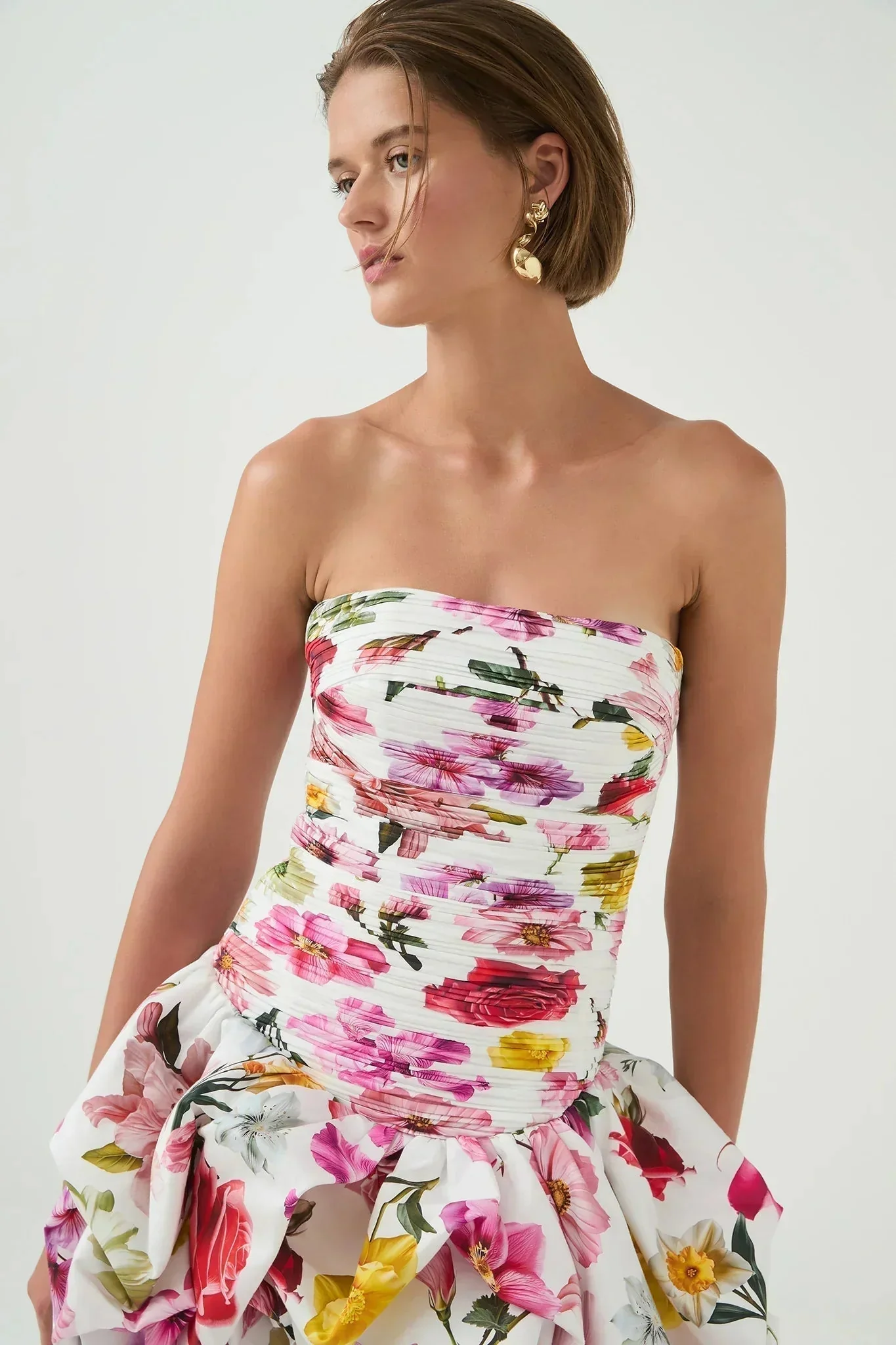 Robe de soirée courte blanche pour femme avec ourlet bouffant