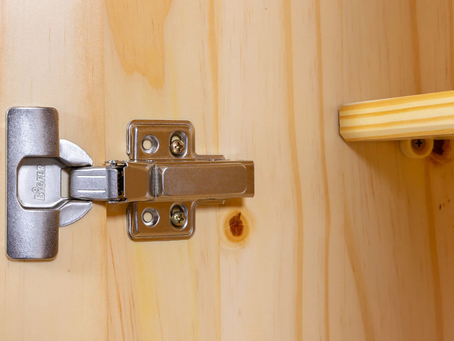 Inter Link Armoire en bois massif