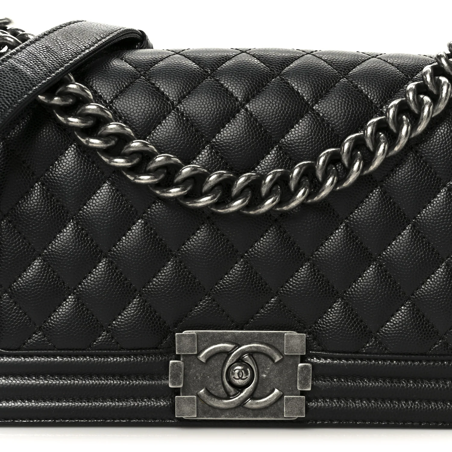 Caviar Quilted Medium Boy Flap Black