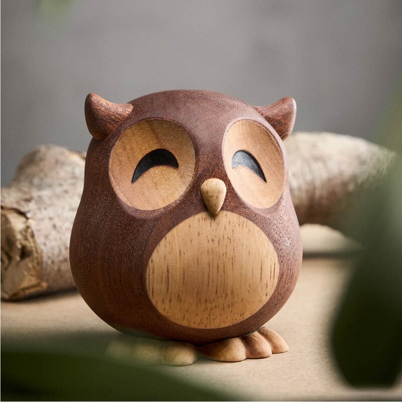 Villum ugle trefigur 8 cm gummitre/sapele