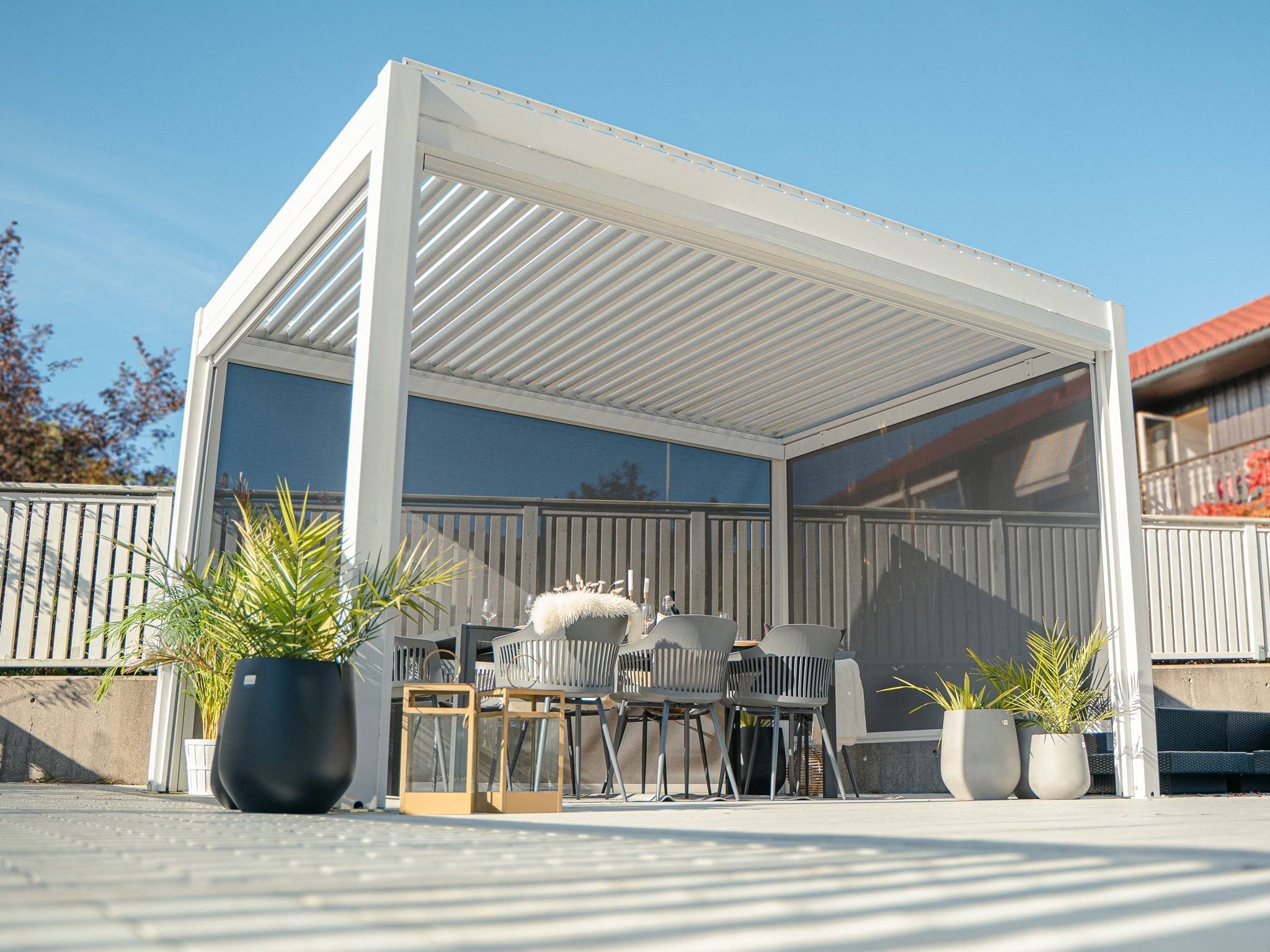 PERGOLUX Screen - Height Adjustable Sun & Privacy Screen for Pergola White / 13'