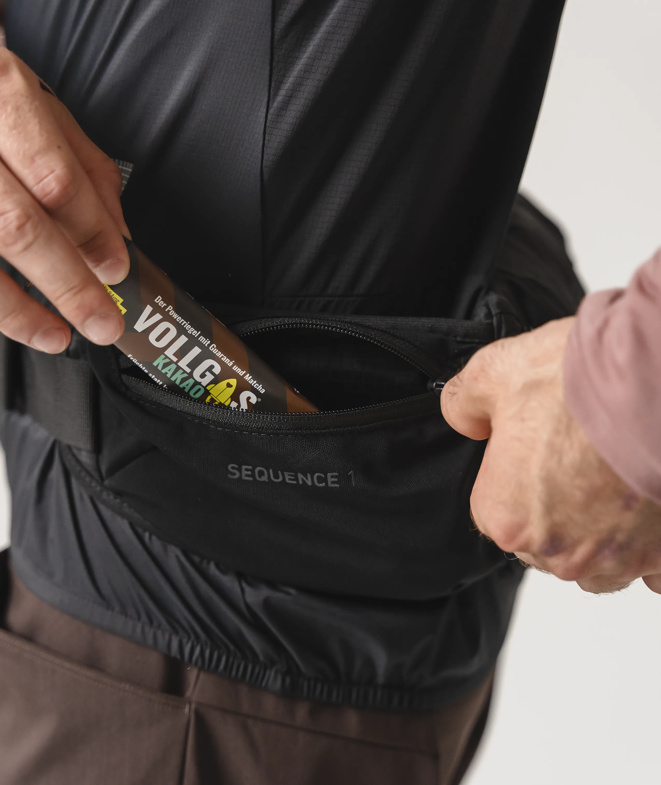 ORTOVOXR SEQUENCE HIP POUCH 1