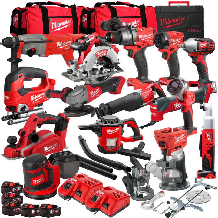 Ensemble d'outils sans fil Milwaukee 18 V de 15 pièces avec 5 batteries de 5,0 Ah et chargeur dans un sac T4TM-12