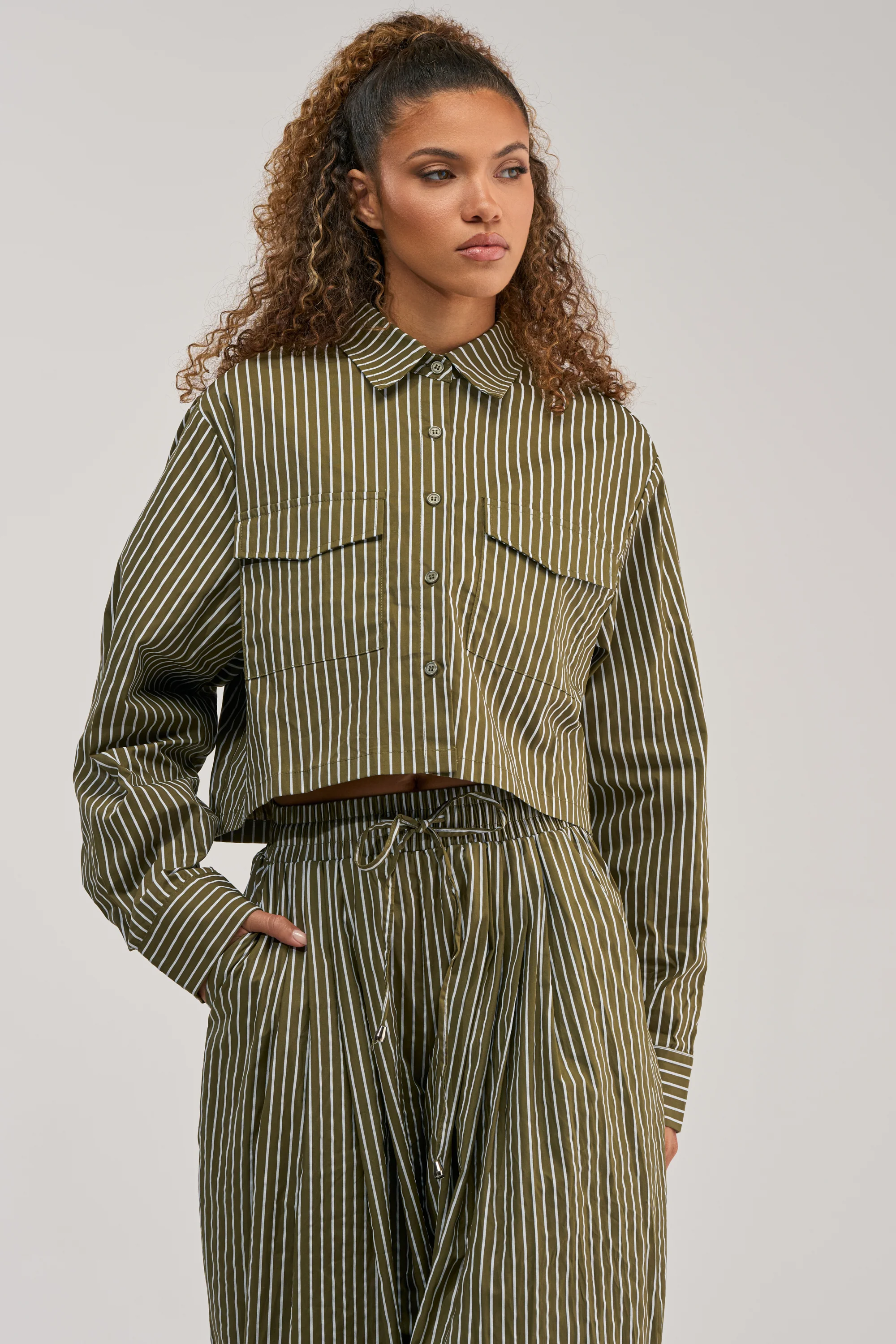 COULD BE DIFF BUTTON DOWN - Akira Store