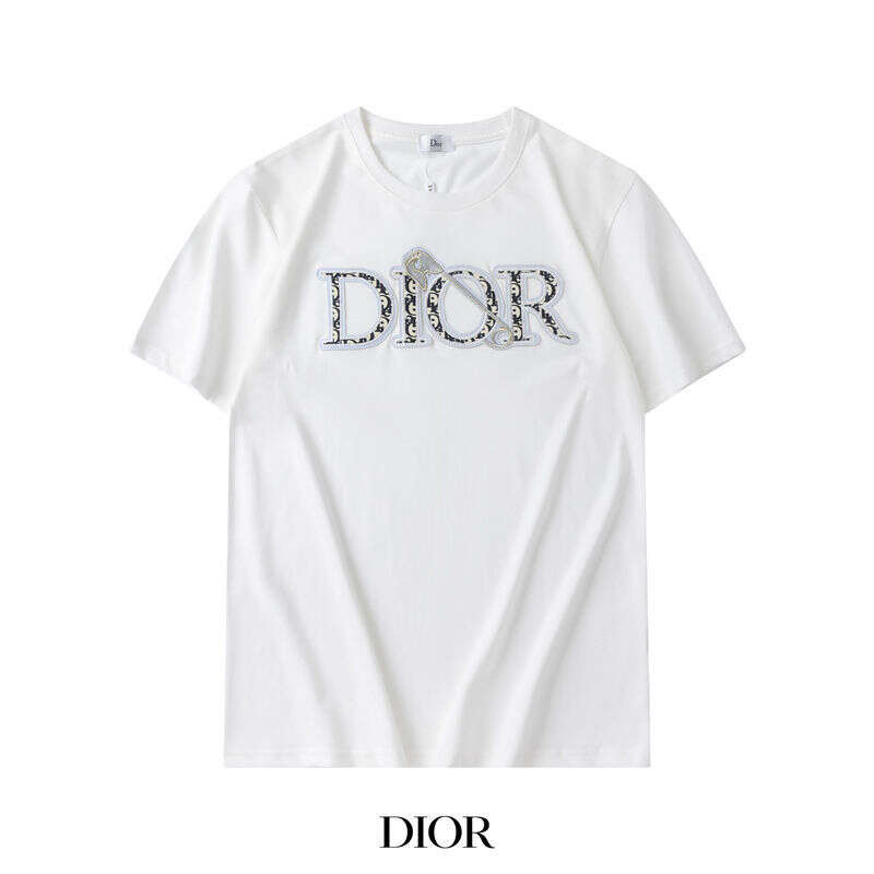 【Dior】男女兼用、ご好評に付き再入荷！Tシャツ