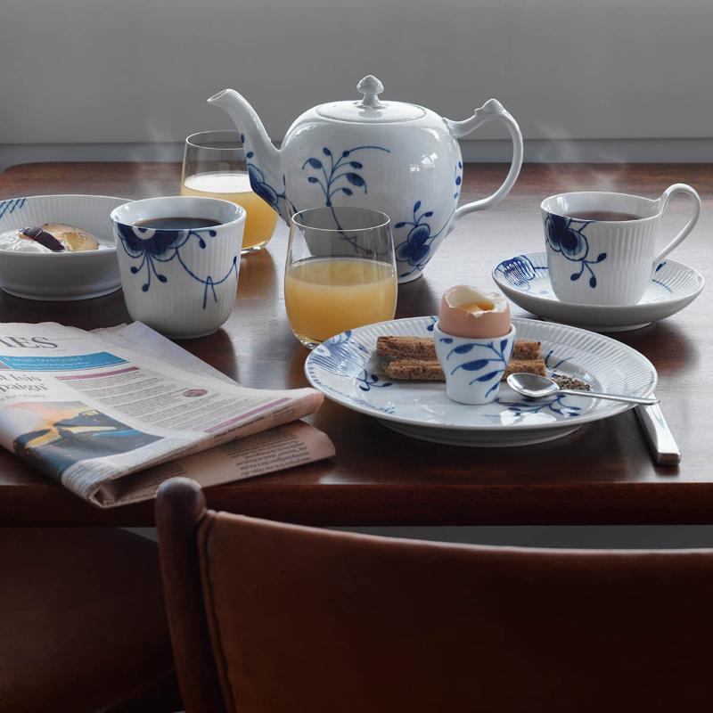 Blue Fluted Mega kaffekopp med skål 24 cl høy hank