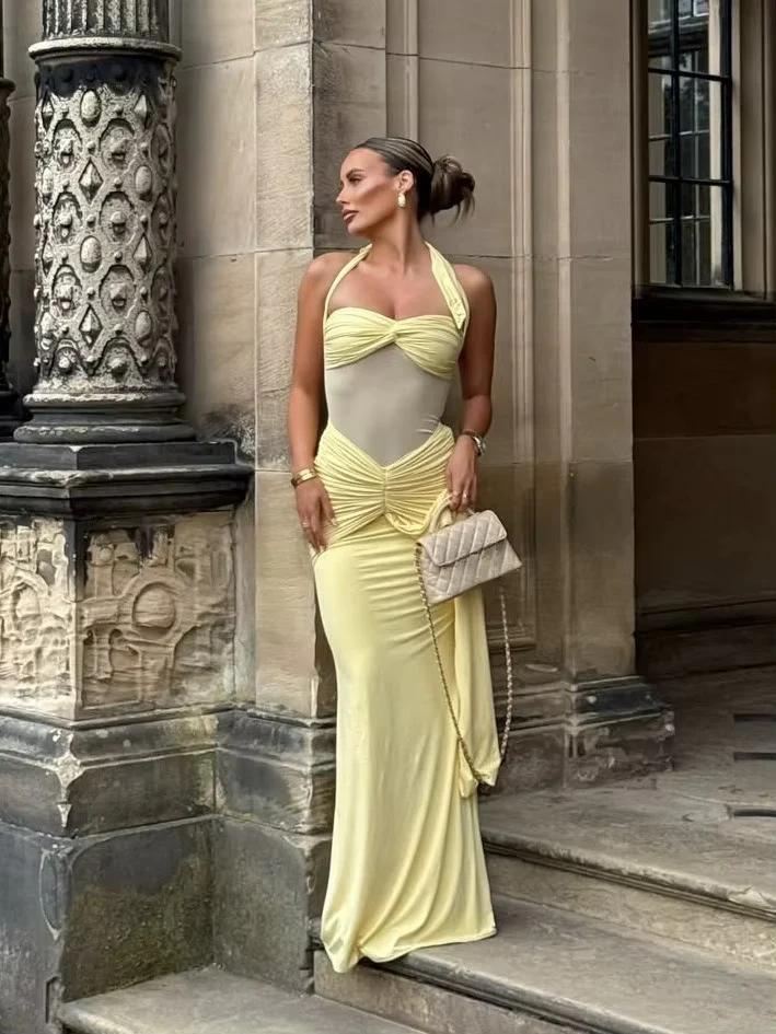 Robe longue moulante drapée à col halter robe de soirée sculptante