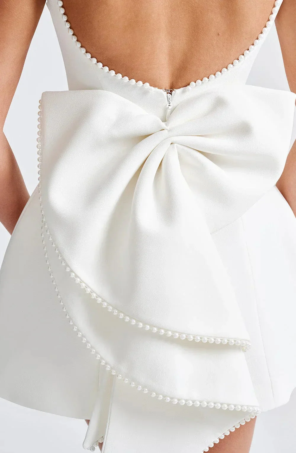 Robe de cocktail pour femme à dos noué