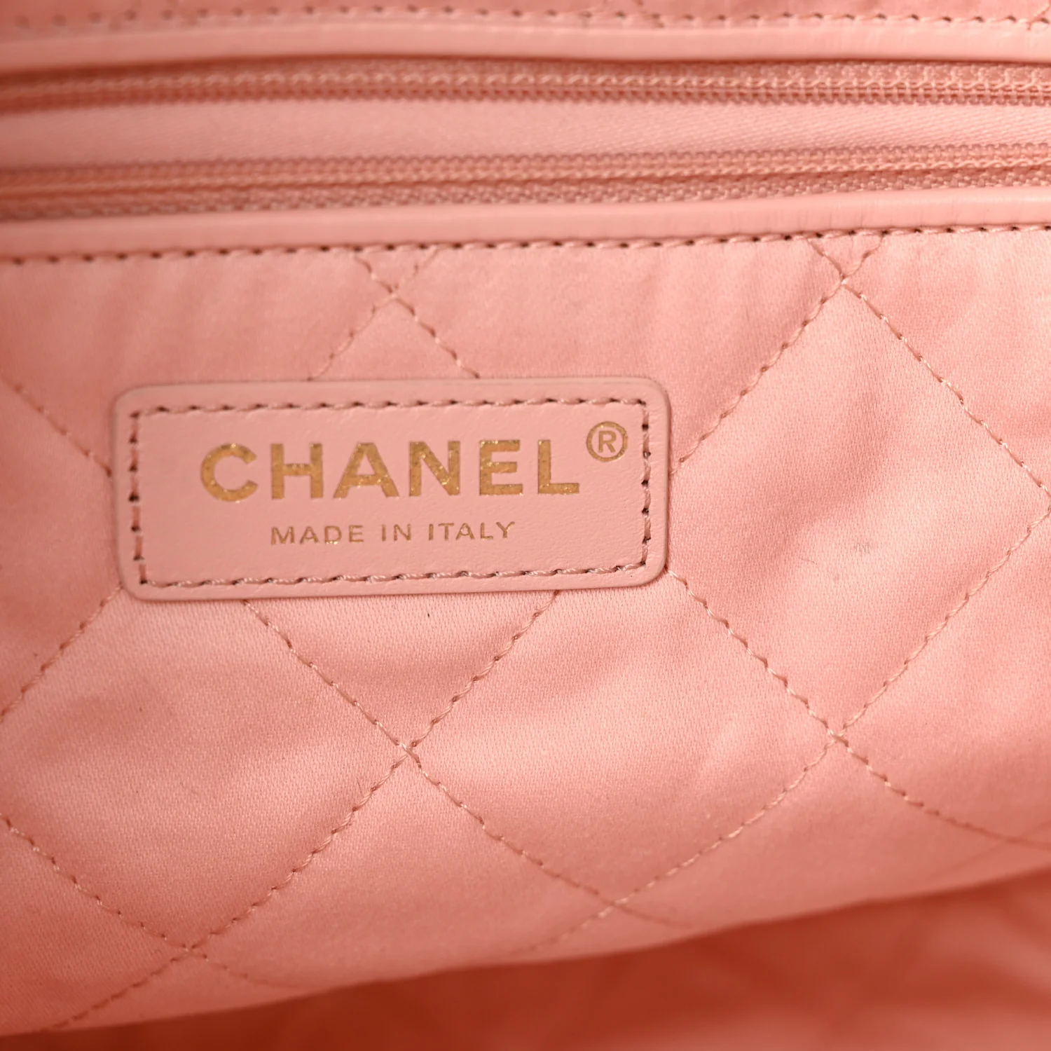 Shiny Calfskin Quilted Small Chanel 22 Light Pink