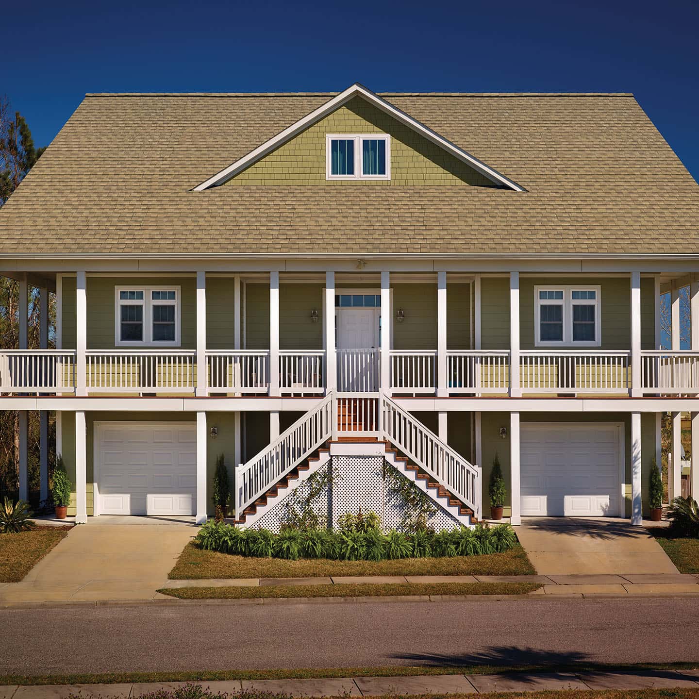 GAF Timberline UHDZ Reflector Series Architectural Asphalt Shingles – Sandalwood (4 Bundles per Square)