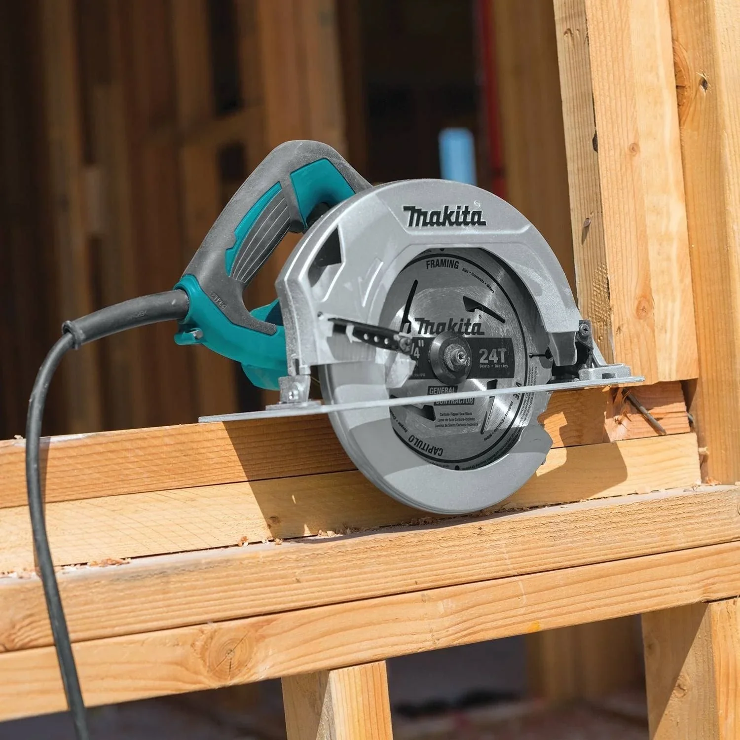 Makita HS7600 Circular Saw, 7-1/4