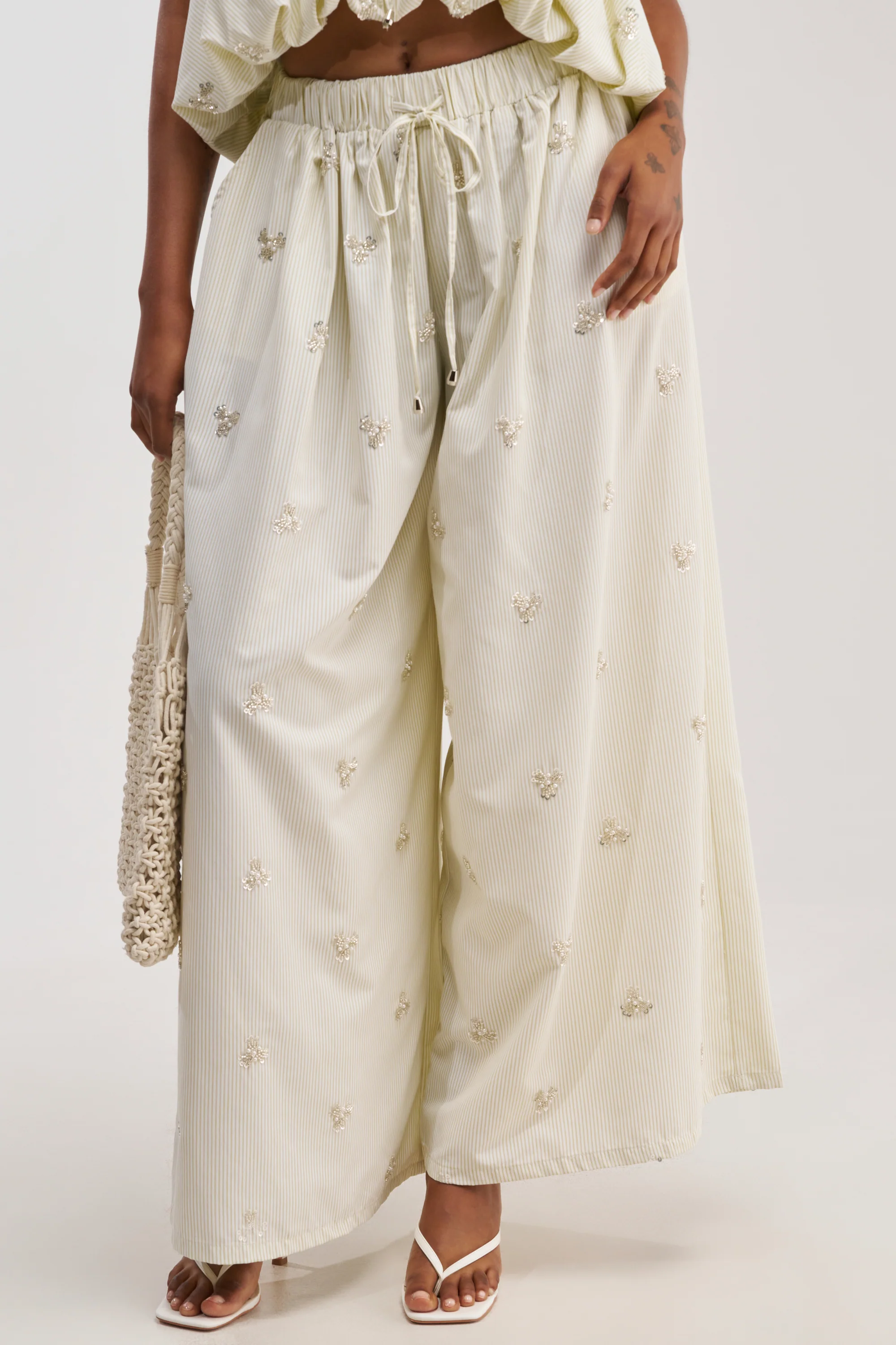 LIGHT AND AIRY POPLIN PANT - Akira Store