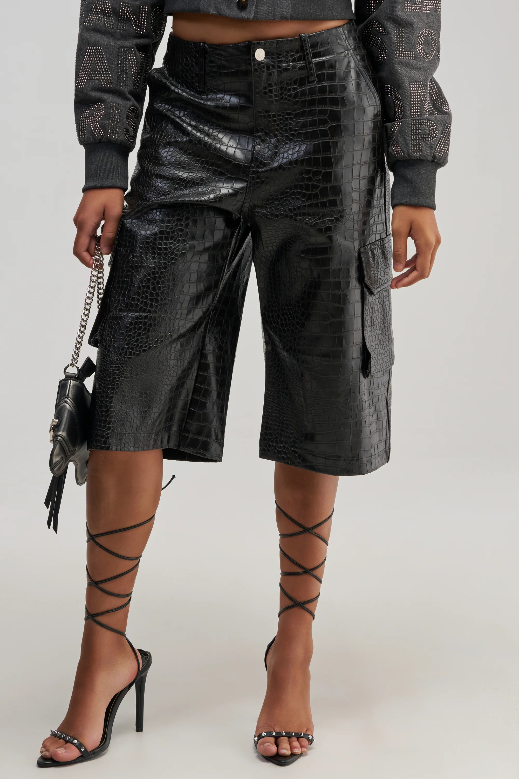 THE BEST CROC BERMUDA SHORT - Akira Store