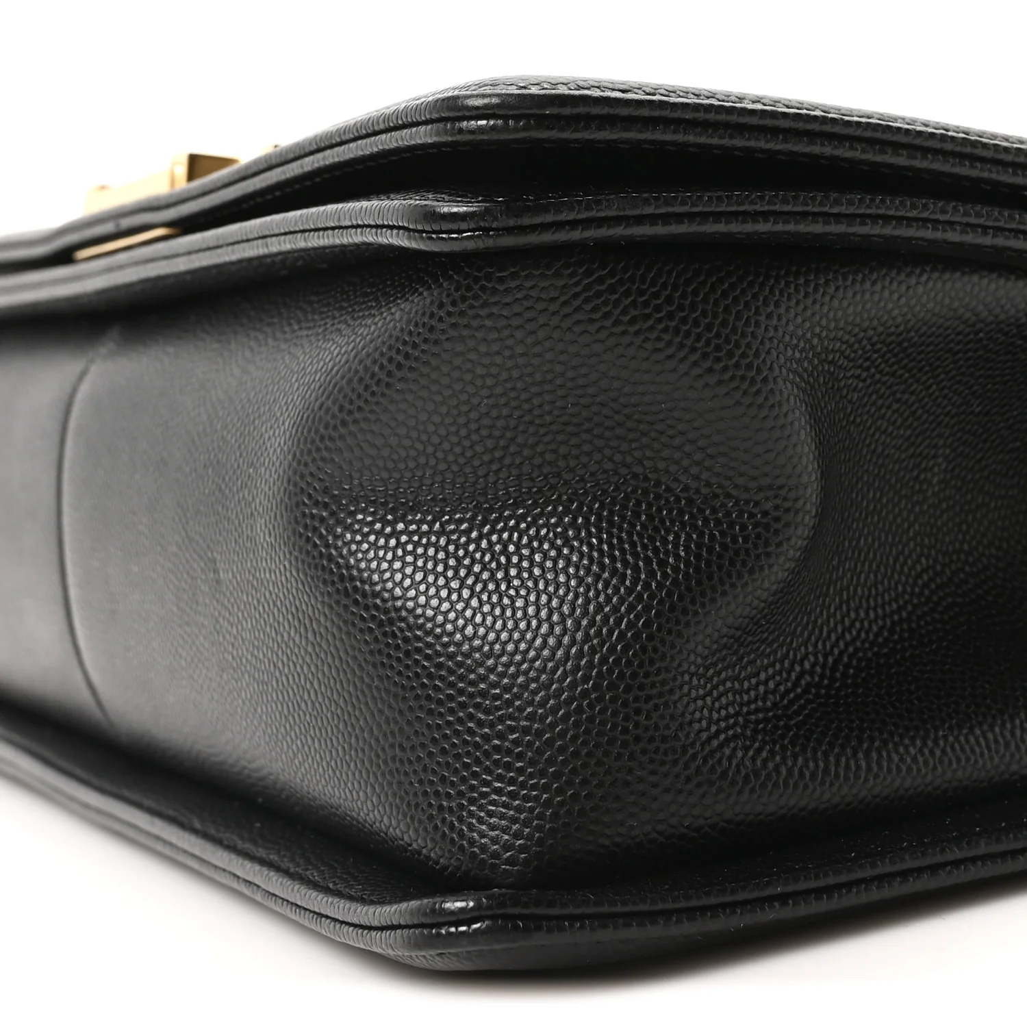 Caviar Quilted Medium Boy Flap Black