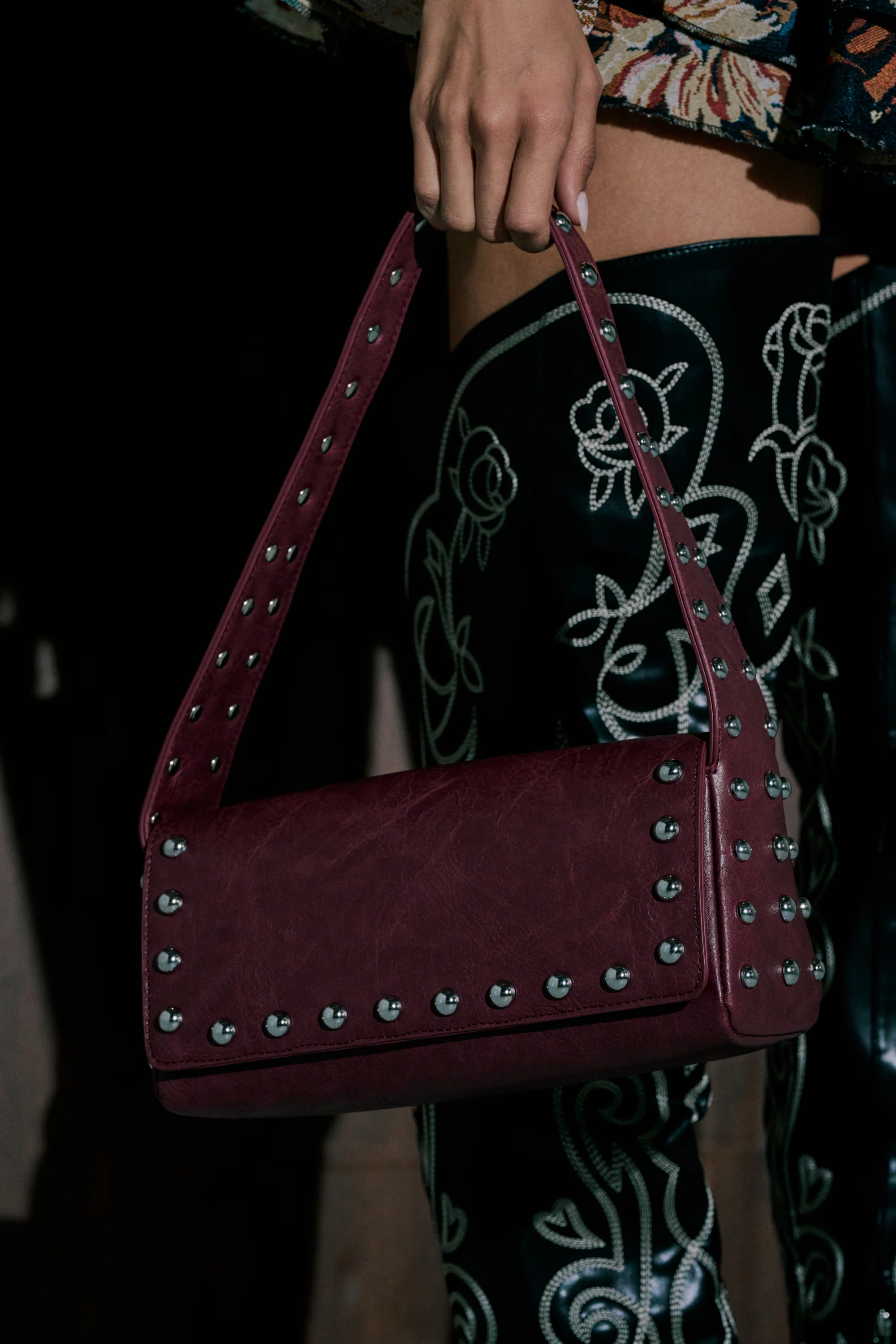 LOLA STUDDED PURSE - Akira Store