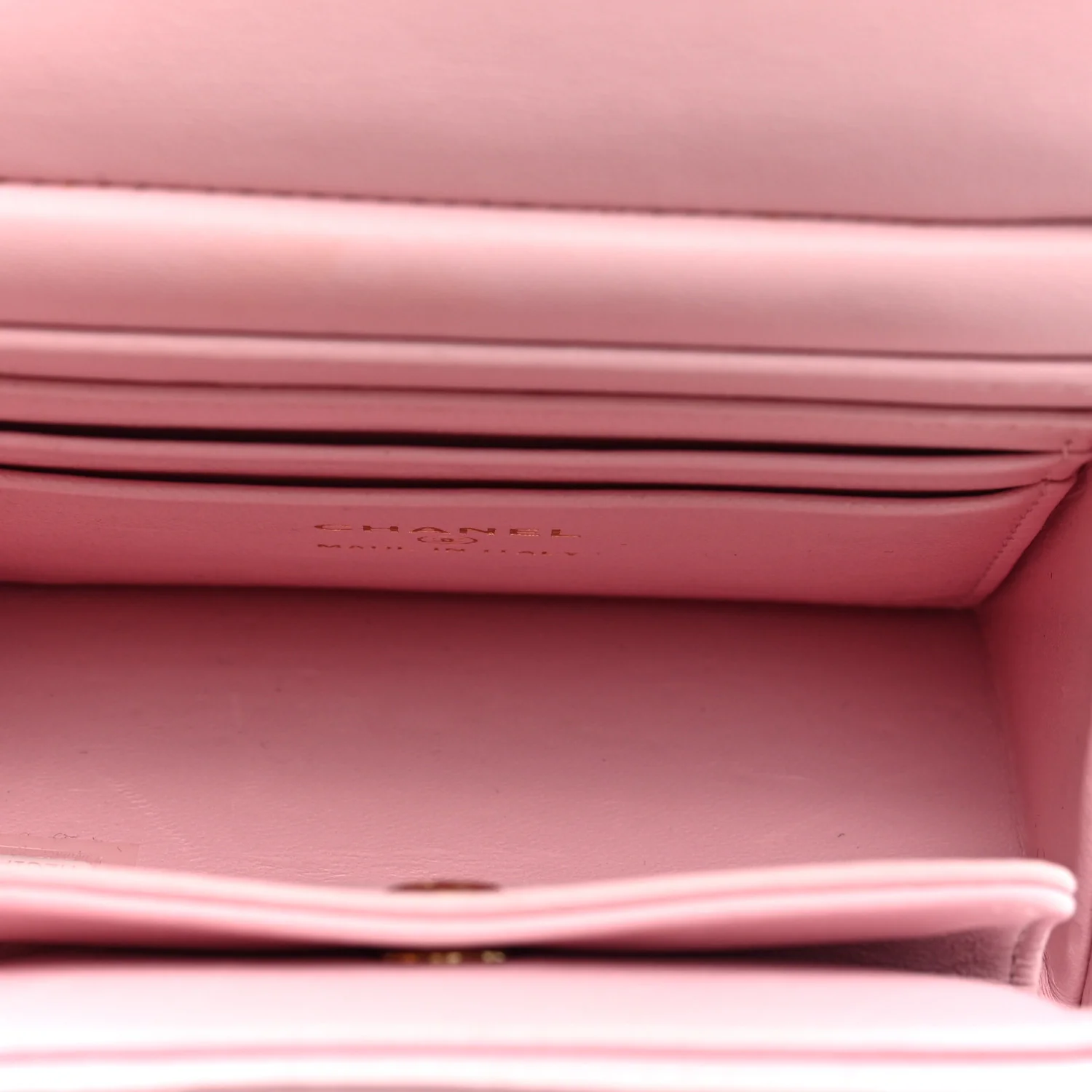 Lambskin Quilted Pearl Pyramid Clutch With Chain Pink