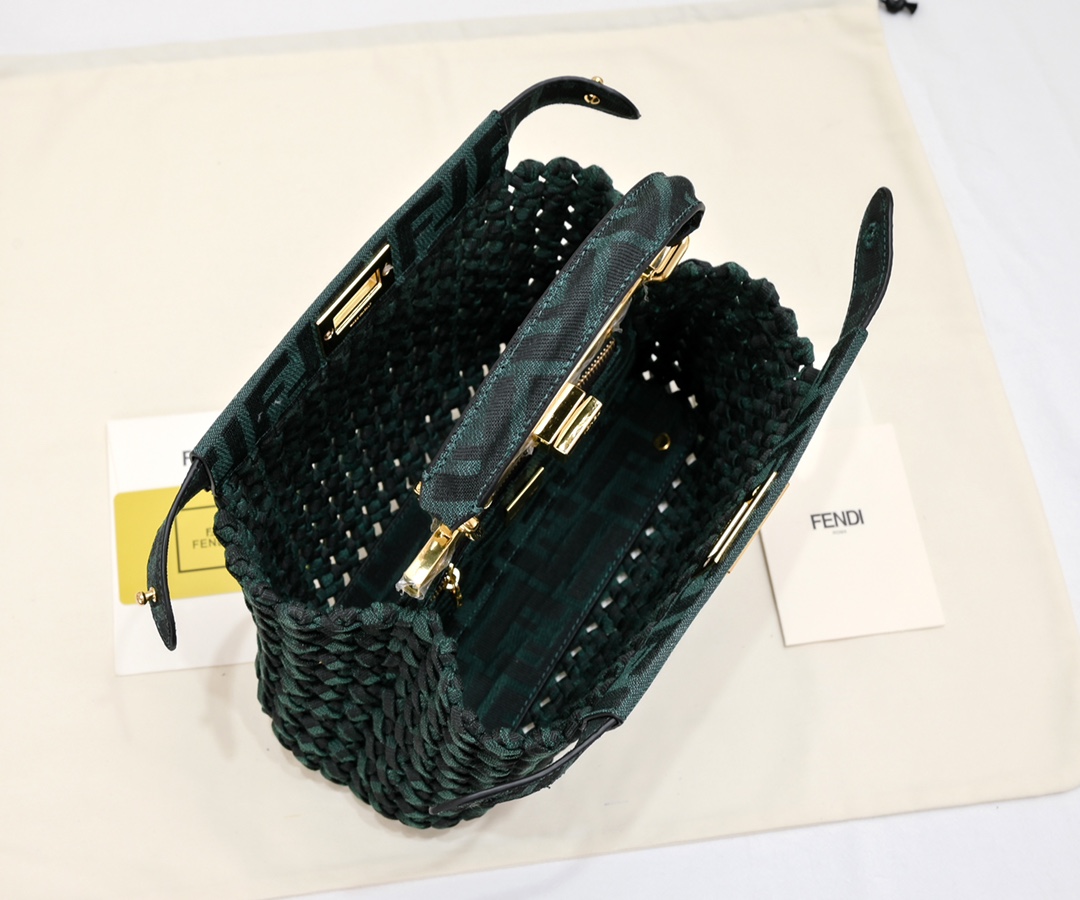 Fen peekaboo new arrival tote bag size : 23*7*18cm