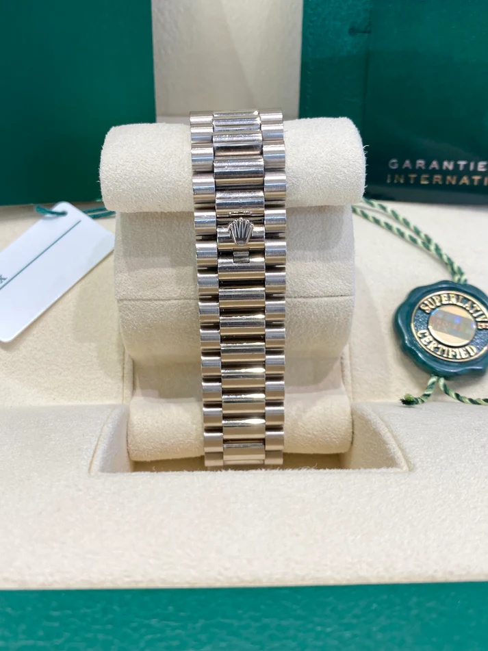 [Super Clone]RLX  Day-Date 40mm Slate Diamonds Dial  228236-0013