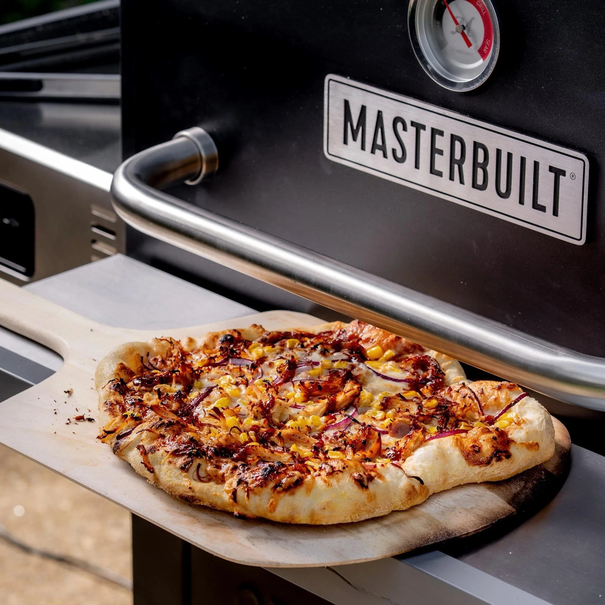 Masterbuilt Outdoor Pizza Oven - 14 in Capacity, 360 Airflow, Versatile Cooking