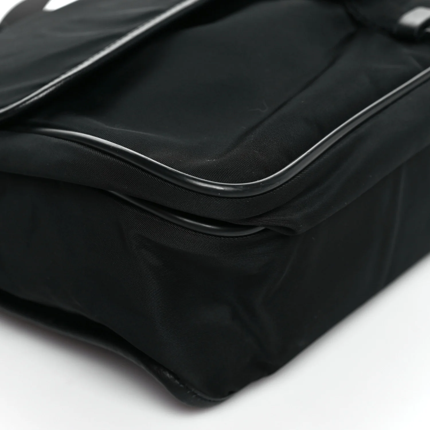 Tessuto Nylon Saffiano Single Snap Buckle Flap Messenger Bag Black