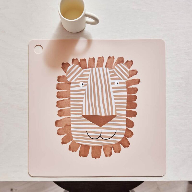 Lobo Løve bordbrikke 38 cm Caramel