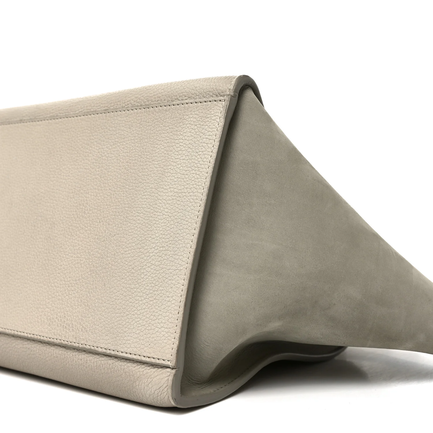Spazzolato Calfskin Nubuck Small Trapeze Quartz