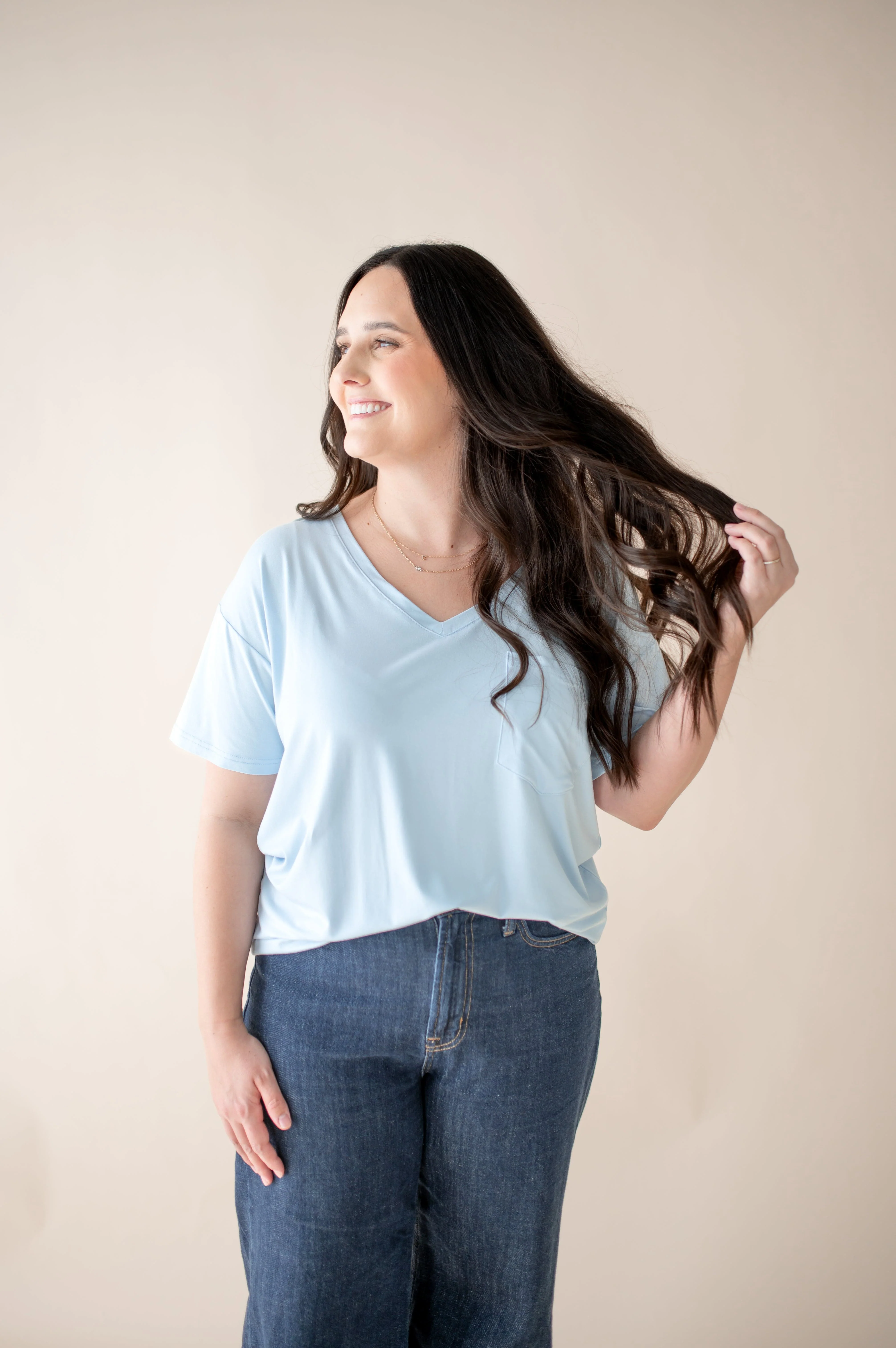 Women's Oversized V-Neck Tee in Breeze