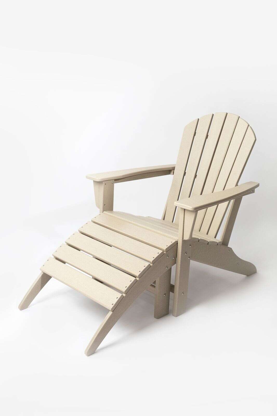 Lichtbruine fanback chair voetenbankje