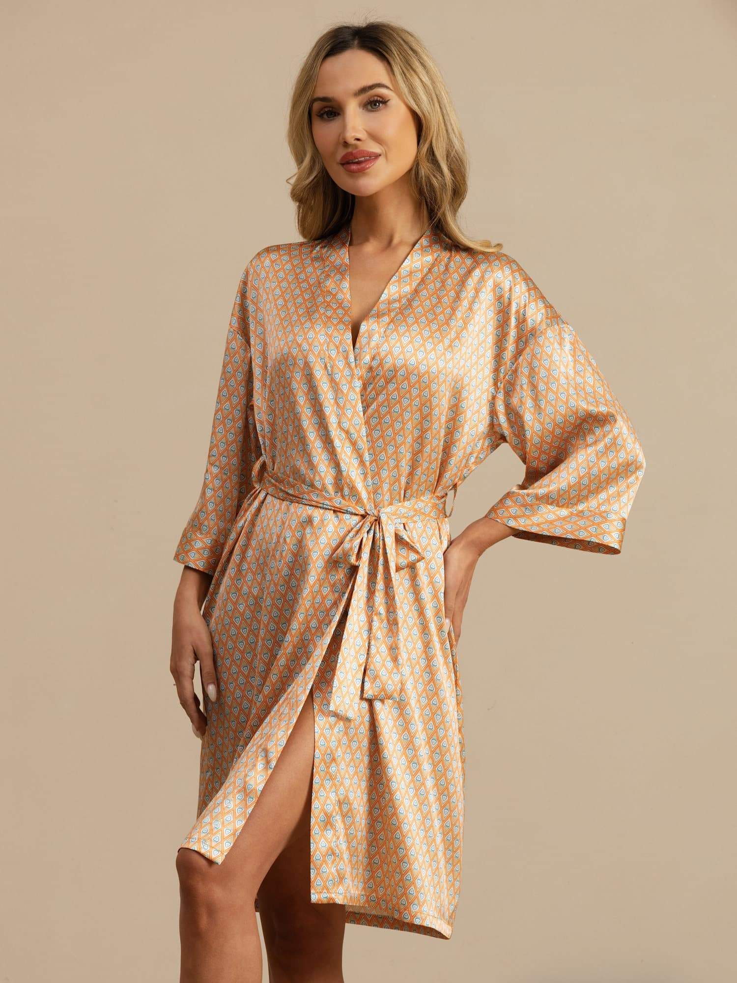 Pure Silk Women’s Knee Length Kimono Heart Geo Printed Robe With Belted Design