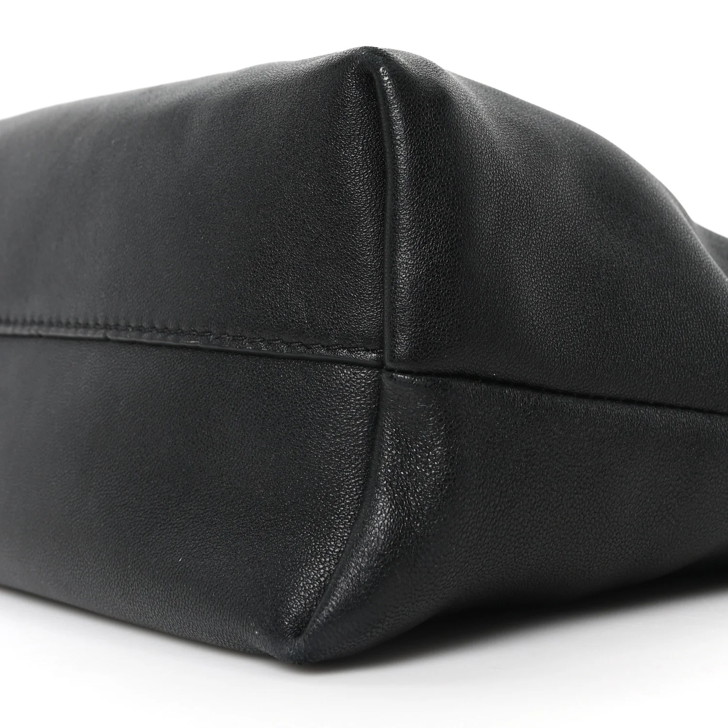 Mellow Nappa Medium Donut Chain Flamenco Knot Clutch Black