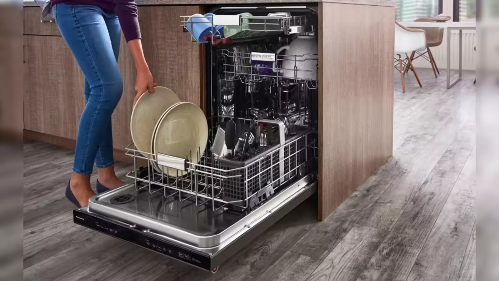 VAATWASSERS EN COMPACTOREN