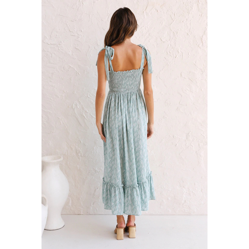 Robe fleurie décontractée à volants