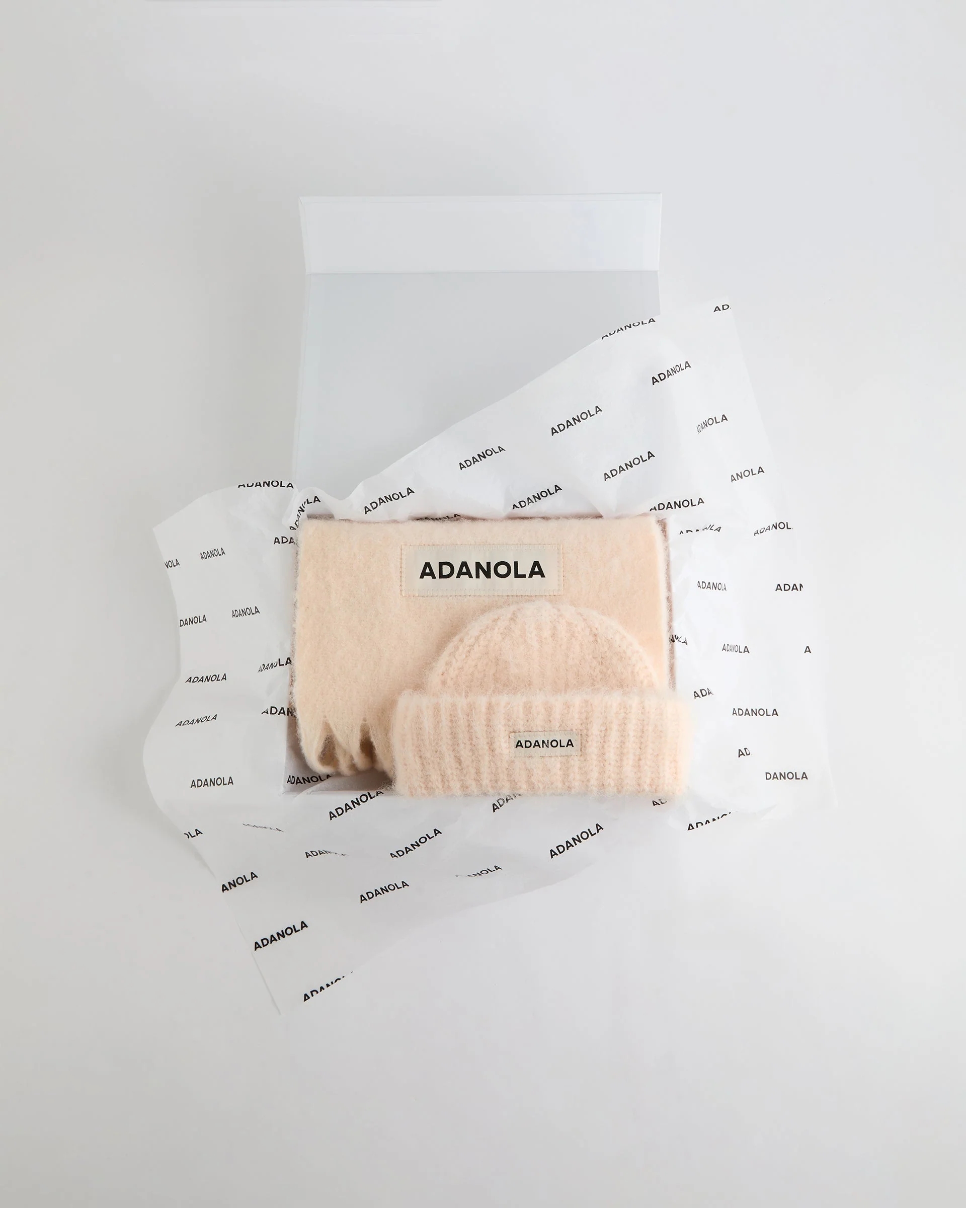 Box Set Beanie and Scarf - Light Pink