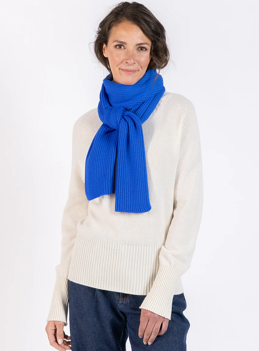 Echarpe en laine mérinos bleu tonique