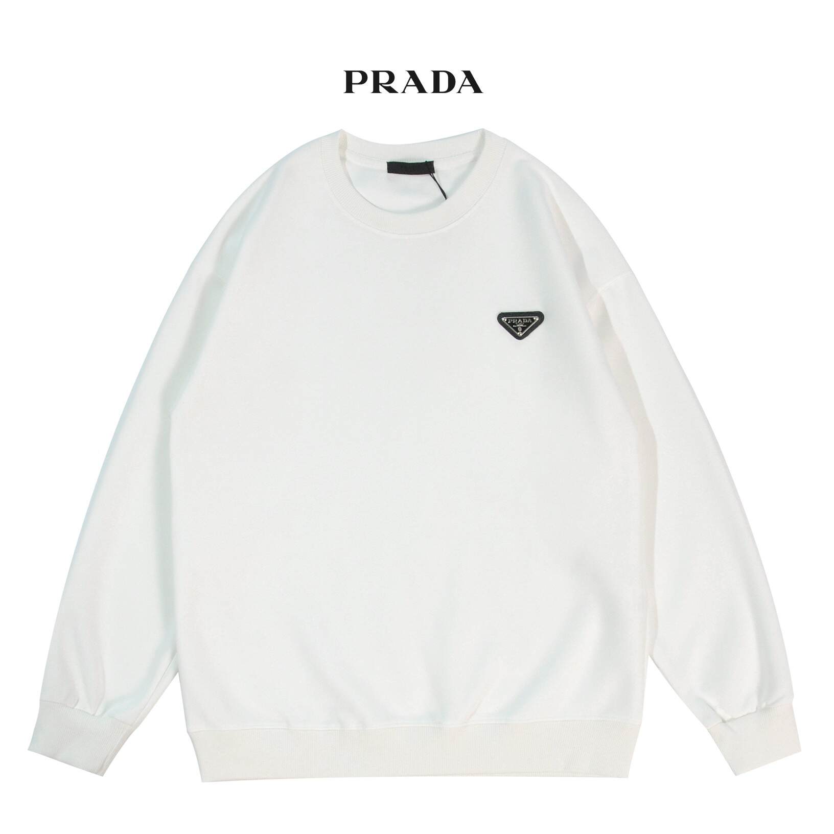 【 PRADA 旗艦店】ご好評に付き再入荷！！