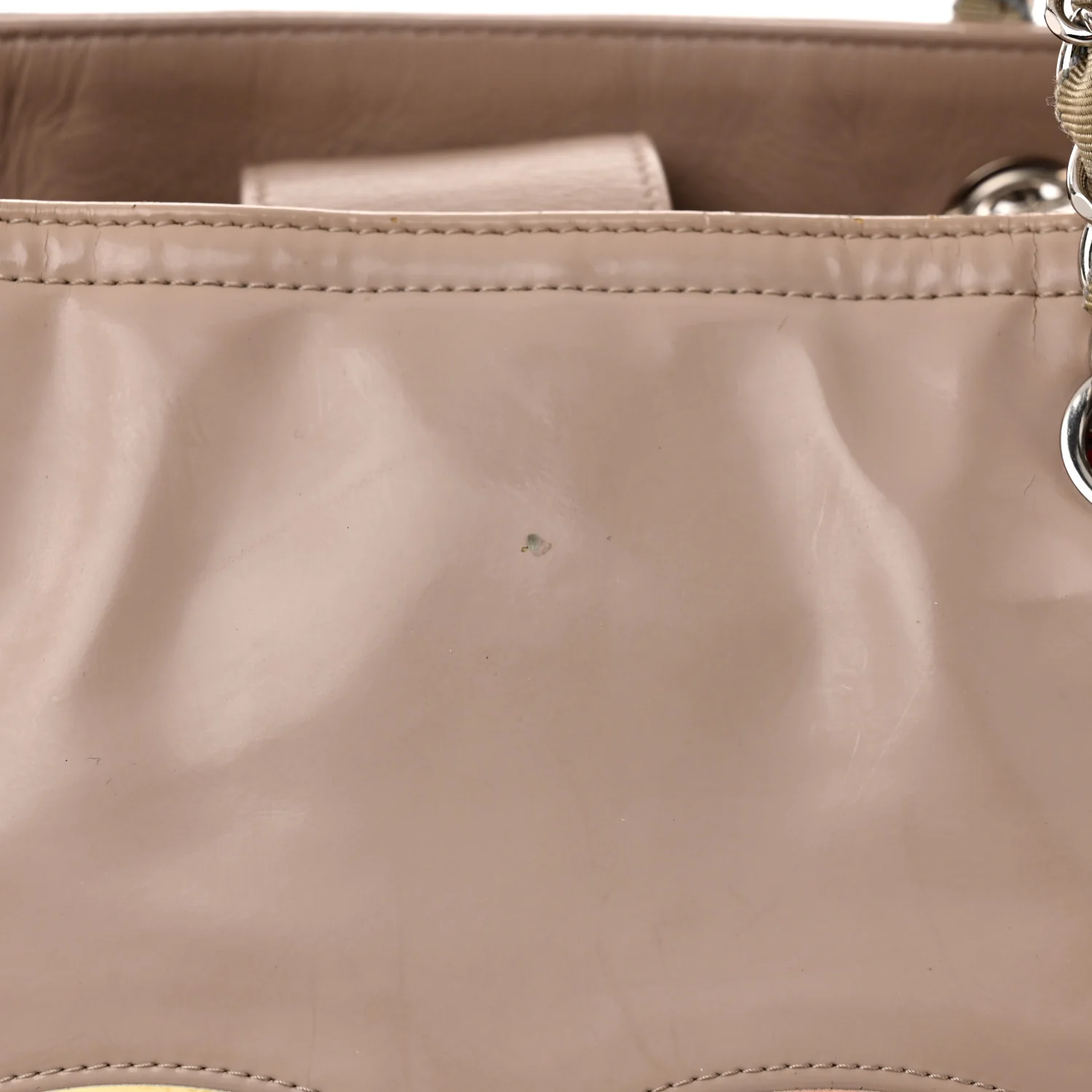 Vinyl Large Lipstick Tote Dark Beige