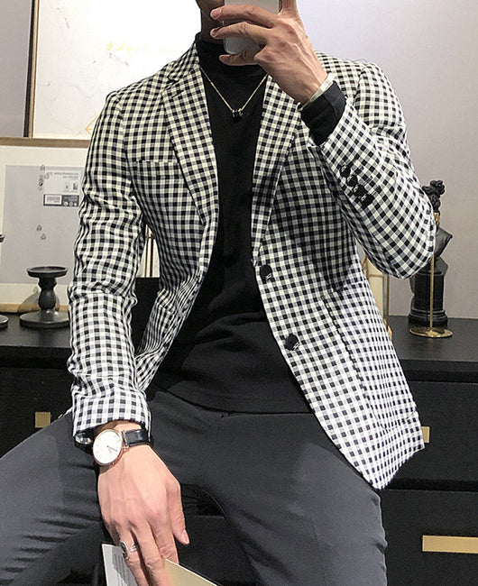 Blazer élégant à carreaux et boutons décoratifs