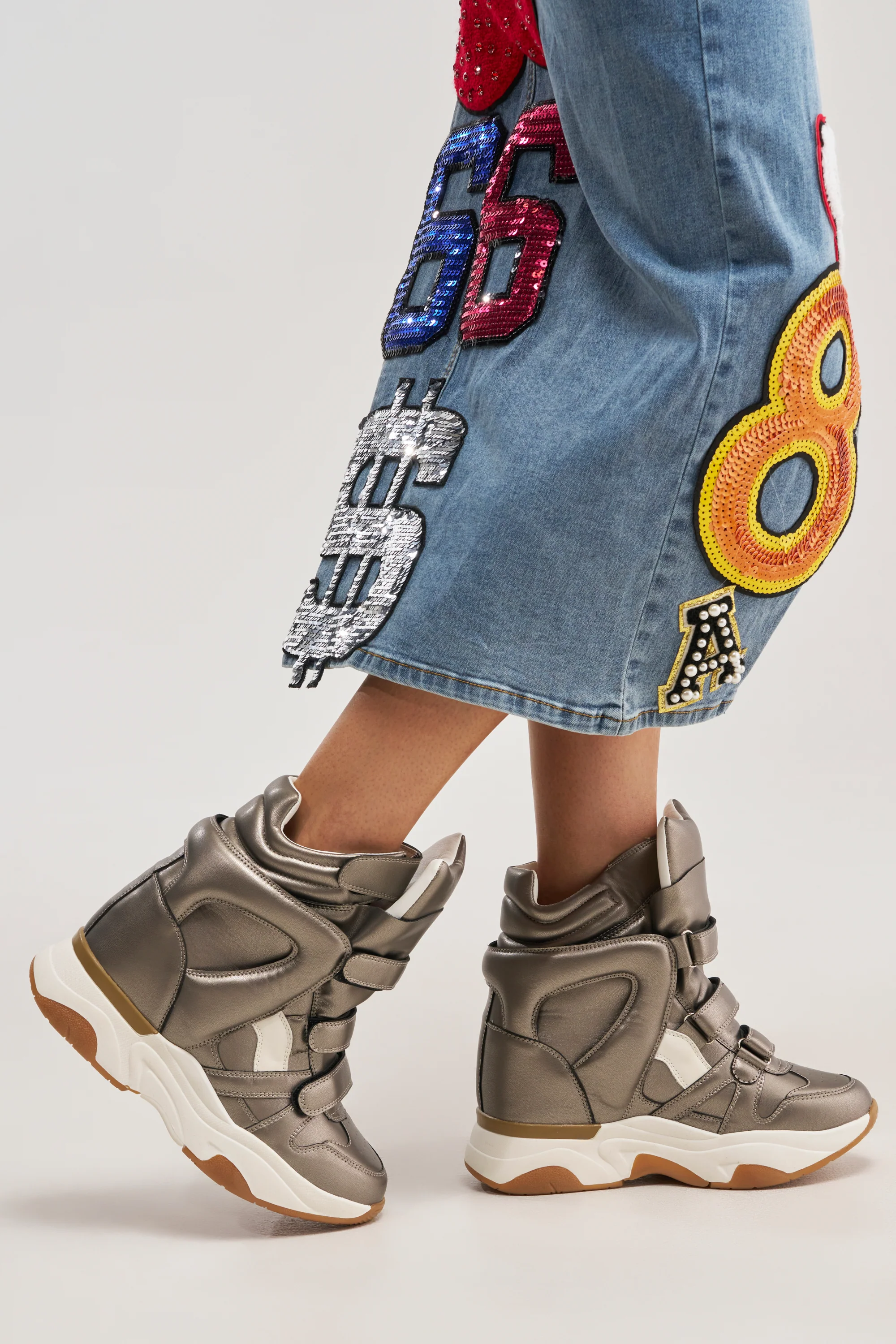 AZALEA WANG MARANTO PEWTER WEDGE SNEAKER - Akira Store