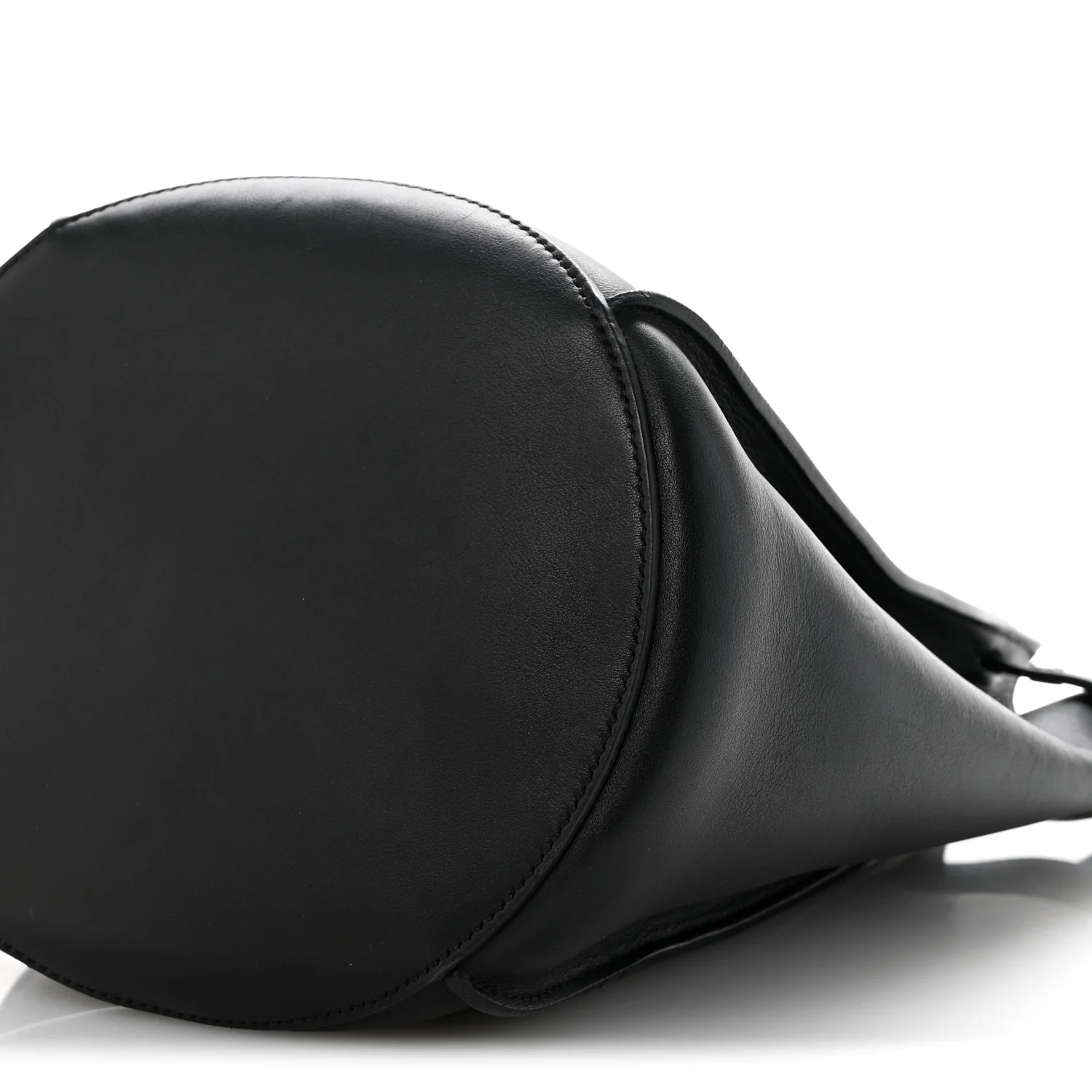 Supple Grained Calfskin Long Strap Big Bag Bucket Black