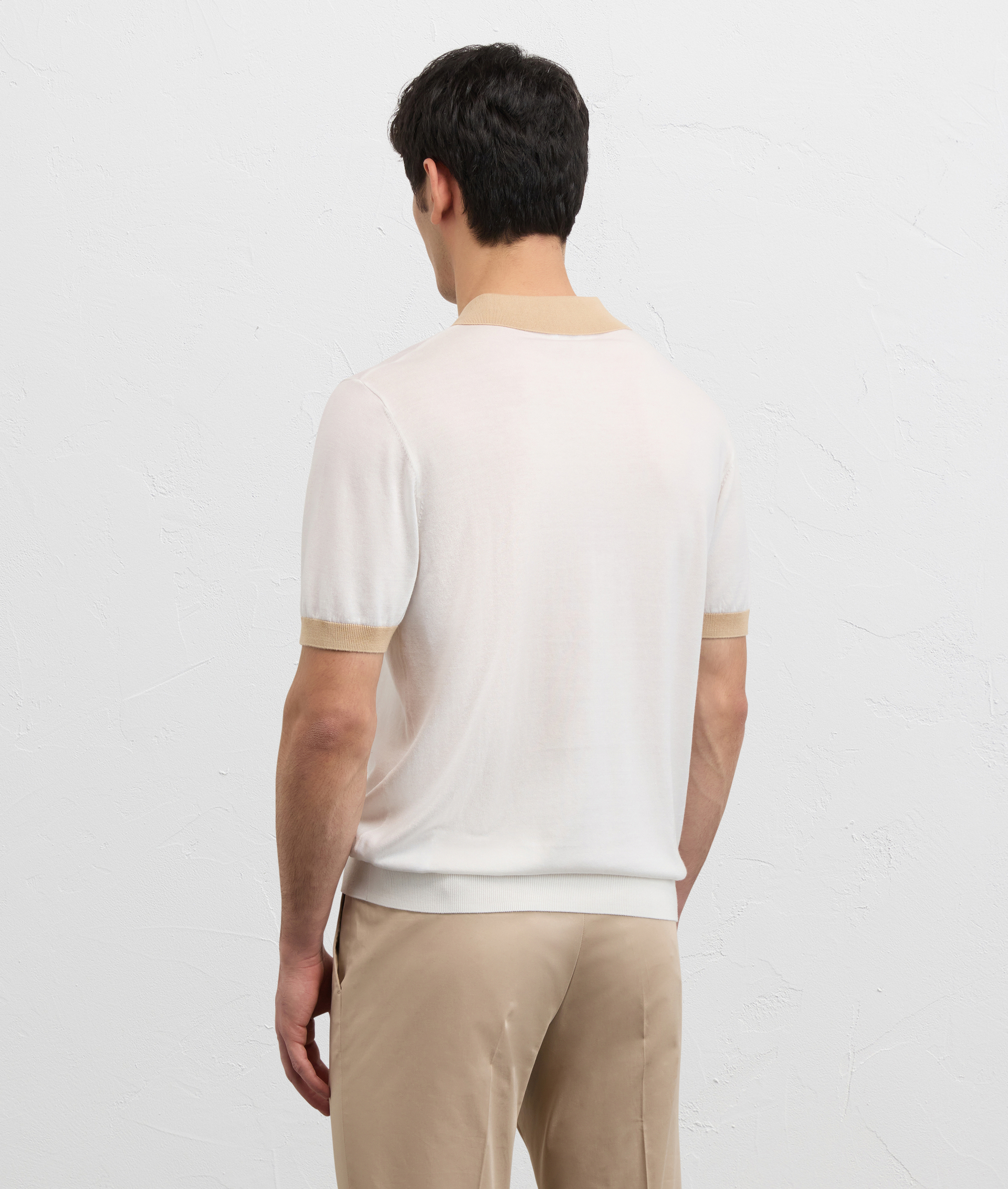 WHITE LYOCELL COTTON AND SILK SHORT SLEEVED POLO SHIRT WITH V NECK
