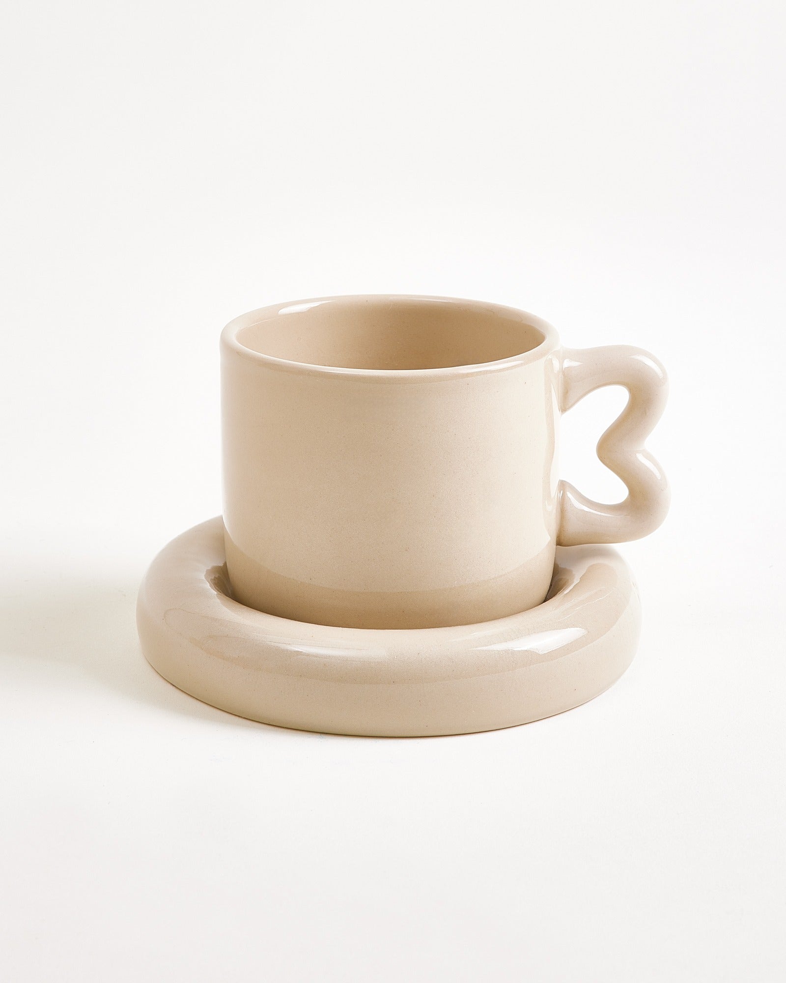 SEIA MUG & SAUCER HEART SAND