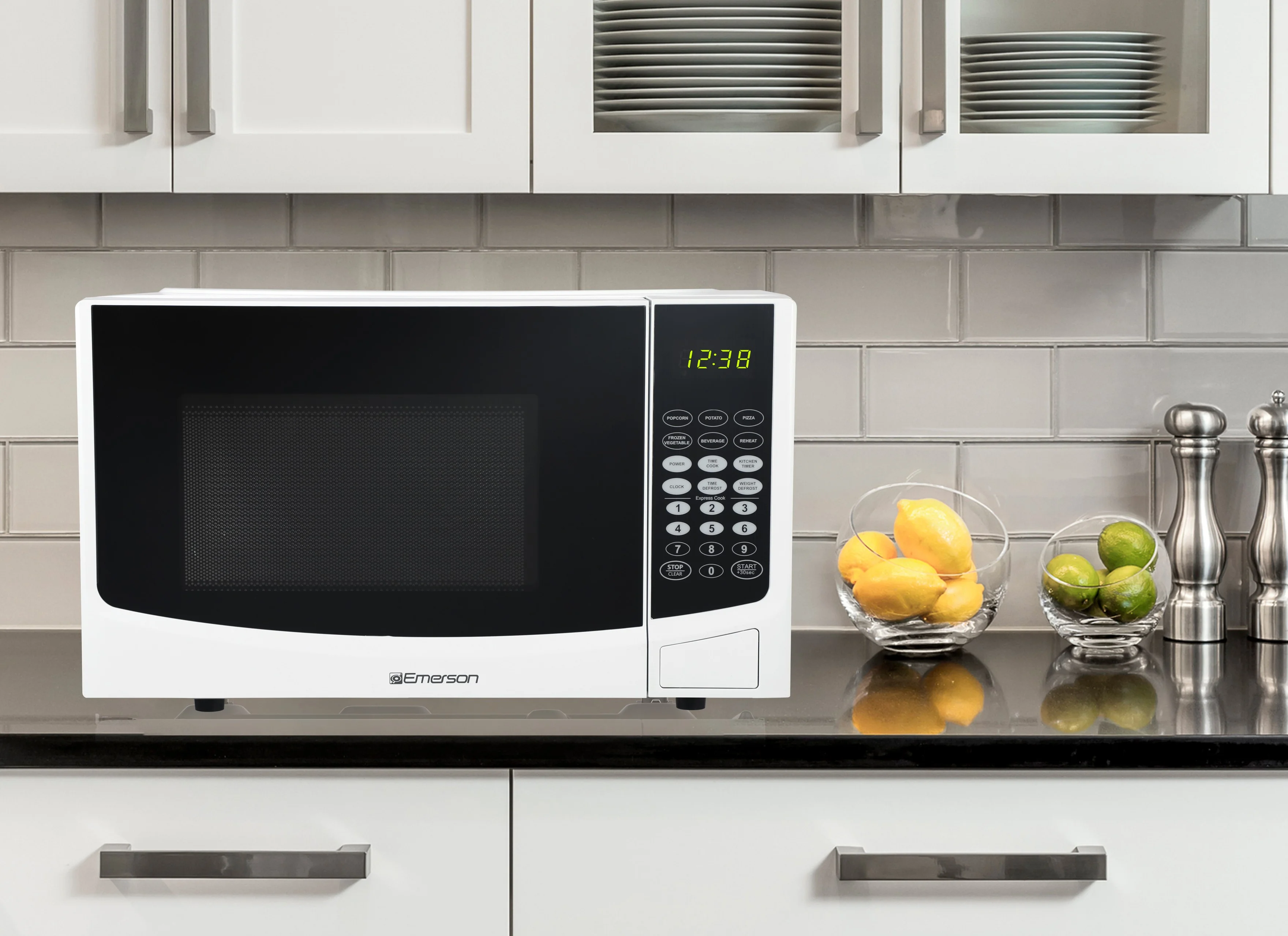 Emerson 0.9 Cu. Ft. 900 Watt, White Microwave Oven with Touch Control, MW9255W