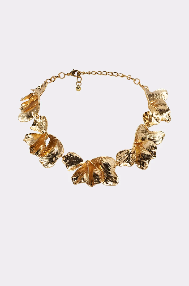ON A BEACH NECKLACE - Akira Store