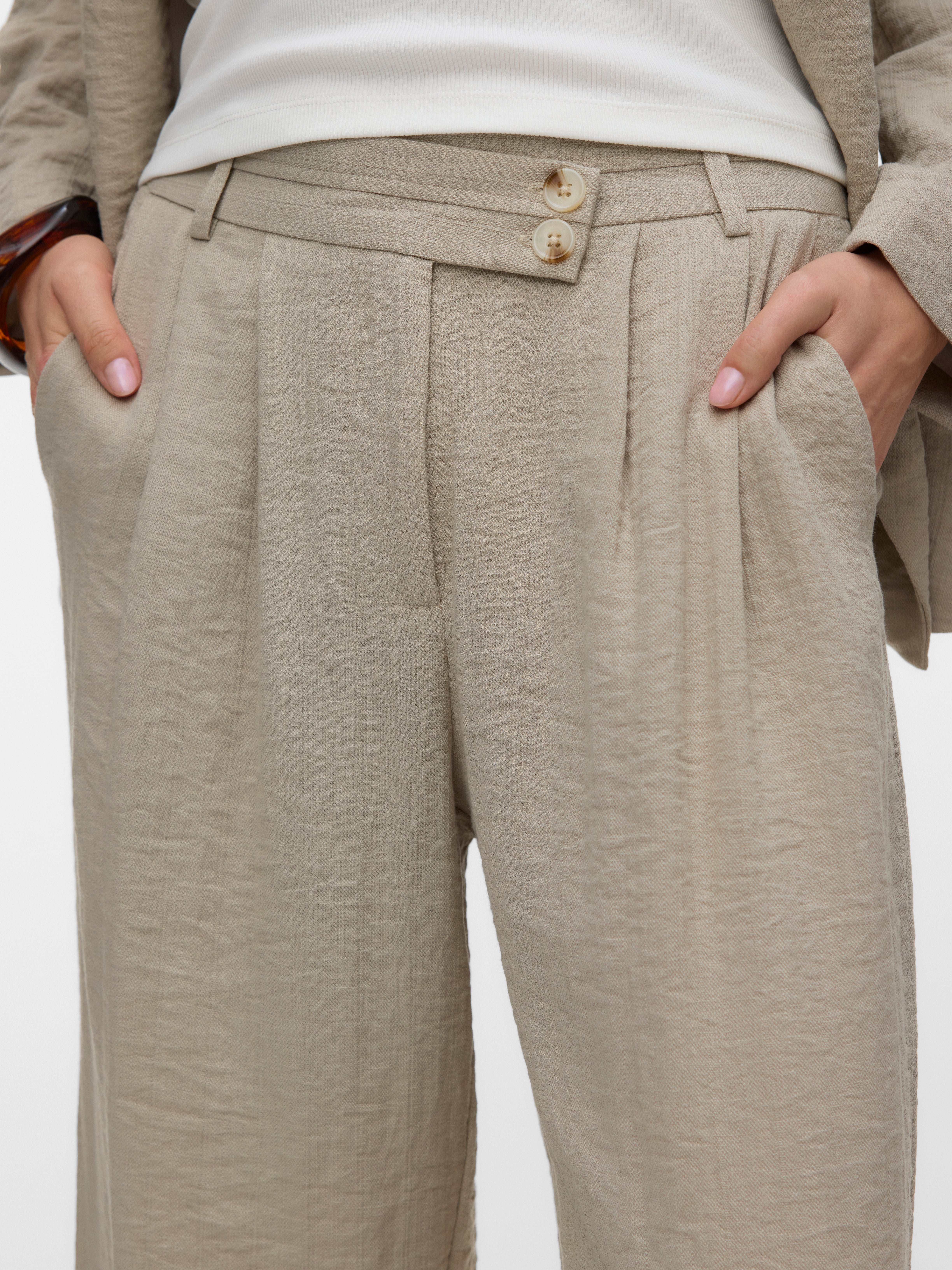 VERO MODA® AWBRAELYN Mid waist Trousers