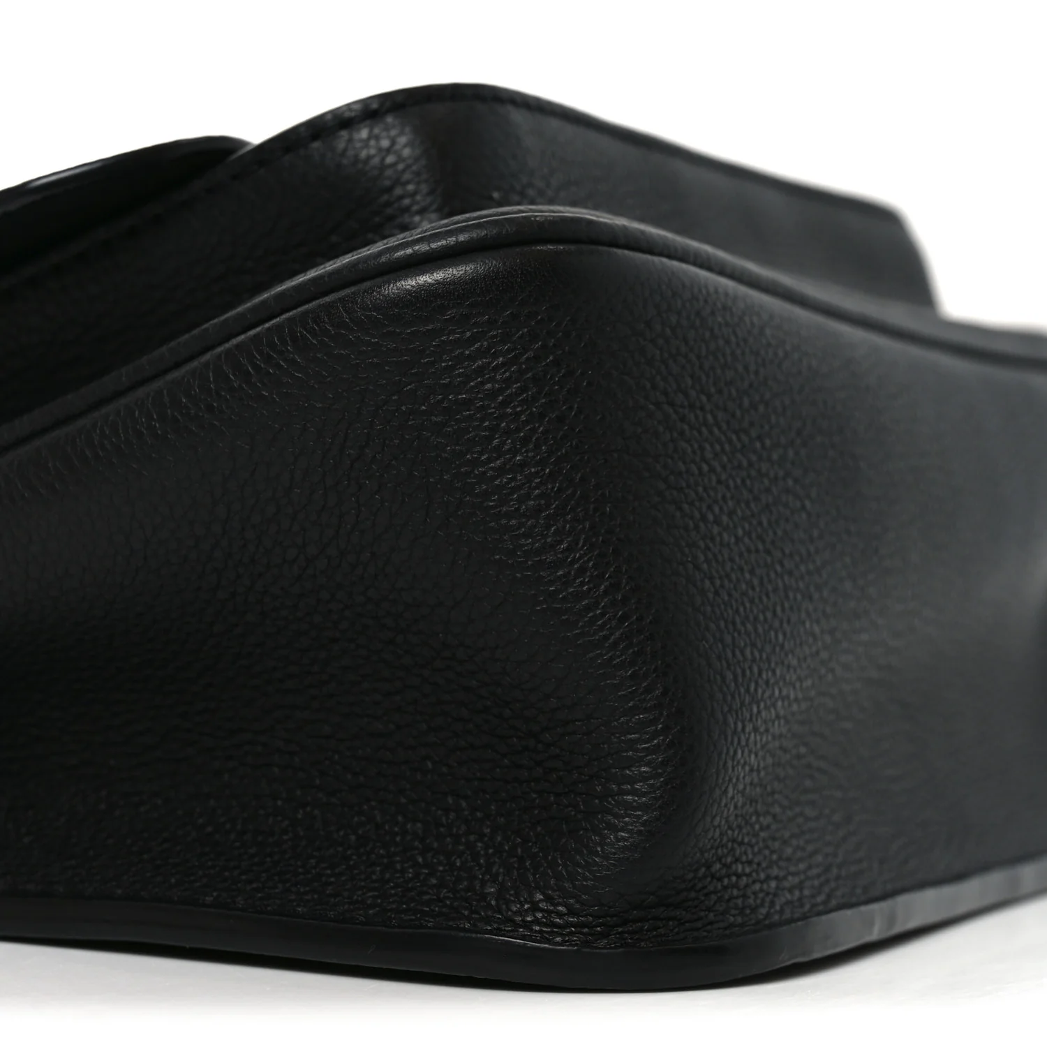 Grained Calfskin Lockme Chain Bag PM Black